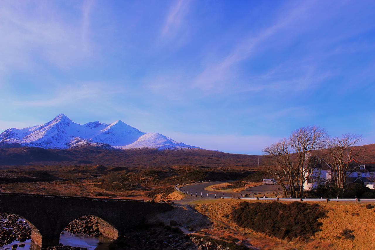 スリガチャン ホテル Sligachan  エクステリア 写真
